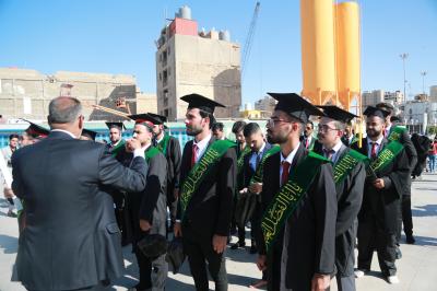 بدء تجمّع الطلبة المشاركين في الحفل المركزيّ لتخرّج طلبة الجامعات في صحن العقيلة