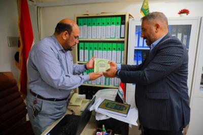 قسم المعارف يزوّد مكتبات النجف الأشرف بإصداراته الجديدة