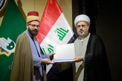 توزيع شهادات المشاركة على الباحثين