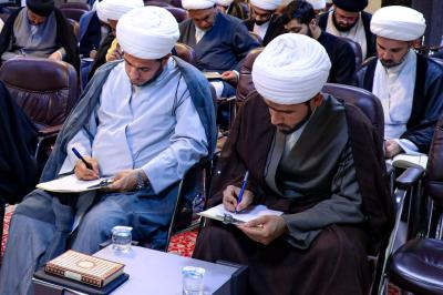 المجمع العلمي يختتم دورته التطويرية الثالثة لإعداد الأساتذة