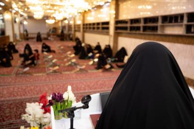 مكتبة أمّ البنين تشارك في برنامج (فاسألوا أهل الذكر) عبر فقرة (قراءة في كتاب)