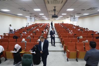 جامعة العميد تشرع بإجراء الامتحانات النهائية لطلبتها