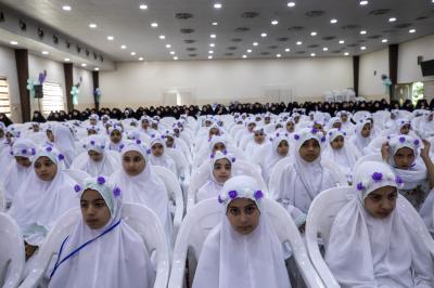 معهد القرآن الكريم النسوي ينظم حفل التكليف الشرعي لطالباته