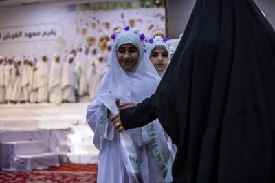 أولياء أمور الطالبات المكلفات يشيدون بجهود معهد القرآن الكريم النسوي
