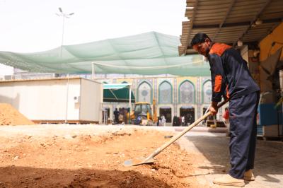 العتبة العباسية تباشر بإنشاء مفارز طبية قرب المرقد الطاهر لخدمة الزائرين