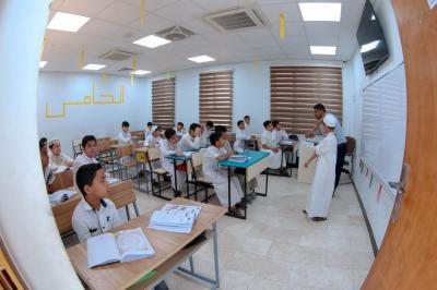 المجمع العلمي ينظم اختبارات نظرية وعملية لطلبة مشروع الدورات الصيفية