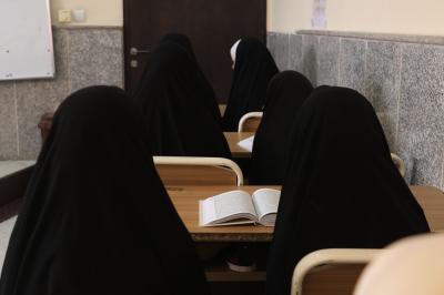 بنسختها الثامنة.. شعبة مدارس الكفيل النسوية تنظم الدورة الصيفية (رياحين الكفيل)