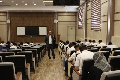جامعة الكفيل تعتمد نظام المراقبة الإلكترونية والكودات الخاصة بأماكن الطلبة في الامتحانات النهائية