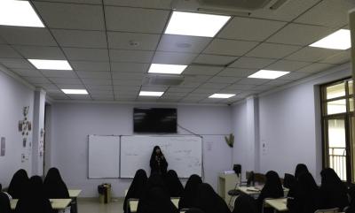 لليوم الثامن.. شعبة الخطابة النسوية تواصل محاضراتها لطالبات الدورة الصيفية.