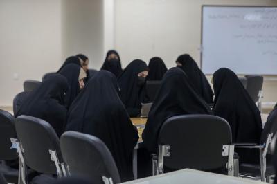 استمرار الورش التدريبية في برنامج التحسين المدرسي الخاص بمديري مجموعة العميد