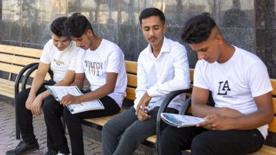 المئات من طلبة السادس الإعدادي يؤدّون الامتحانات النهائية في جامعة الكفيل