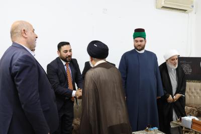وفود العتبة العباسية المقدسة توزع دعوات أسبوع الإمامة الدولي لمكاتب مراجع الدين العظام