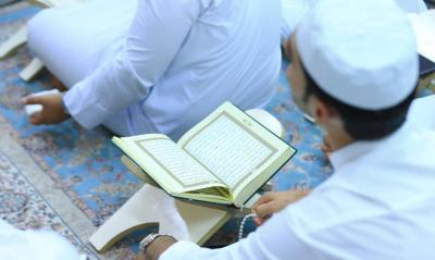 المجمع العلمي يواصل إقامة محفله القرآني الأسبوعي (عرش التلاوة)