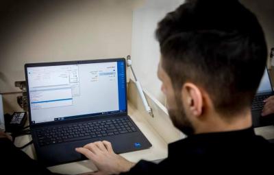 قسم التطوير ينظم ورشة حول برنامج الوورد لطلبة الأكاديمية الإدارية