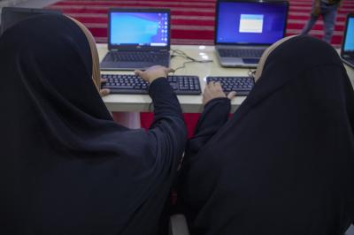 برعاية العتبة العباسية.. مؤسسة التمار تقيم دورة حول المهارات المختلفة للمكفوفات