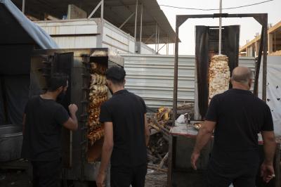 قسم الشؤون الدينية يواصل تقديم خدماته لزائري مرقد الإمامين العسكريين (عليهما السلام) في سامراء