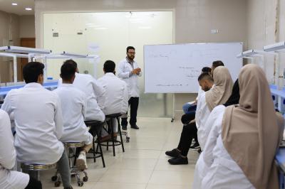 بالصور.. جامعة الكفيل تباشر باستقبال طلبتها للعام الدراسي الجديد