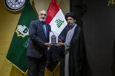 العتبة العباسية: جائزة الثقلين فسحت المجال أمام الخطاطين العراقيين عبر التنافس الموضوعي