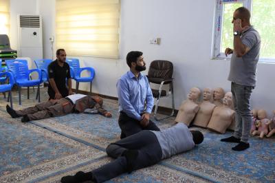 أكاديمية الكفيل للإسعاف والتدريب الطبي تستأنف دورة (في كل بيت منقذ)