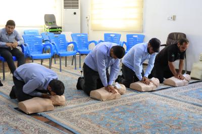 أكاديمية الكفيل للإسعاف والتدريب الطبي تستأنف دورة (في كل بيت منقذ)