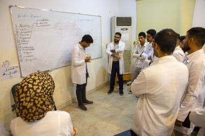 جامعة العميد: تحديث المناهج الدراسية الطبية بشكل مستمر لمواكبة نظم التعليم العالمية
