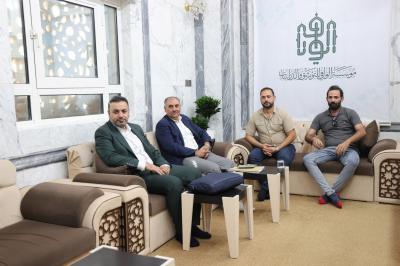 وفد من وزارة الهجرة يبحث سبل التعاون في مجال التوثيق مع مؤسسة الوافي