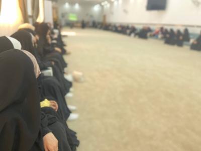 مركز الثقافة الأسرية ينظم برنامج (أروقة ثقافية) لطالبات جامعة كربلاء