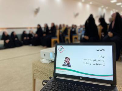 مركز الثقافة الأسرية يقدم برنامج (ربيع الثقافة المعرفي) لمجموعة من طالبات الثانوية
