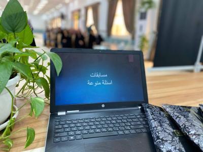مركز الثقافة الأسرية يقدم برنامج (ربيع الثقافة المعرفي) لمجموعة من طالبات الثانوية
