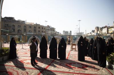 العتبة العباسية المقدّسة تُنظّم التدريبات النهائية لمسير تخرّج (بنات الكفيل)