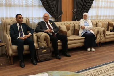 العتبة العباسية تقدم دعوة للجامعة التقنية الشمالية للمشاركة في حفل التخرج المركزي للطلبة