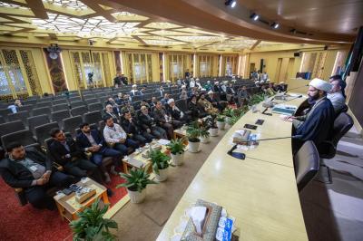  باحث يقدم دراسة تحليلية لمنهج المقدس الأردبيلي في حاشية التجريد