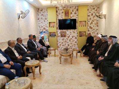 العتبة العباسية تكرم مجموعة من عوائل شهداء زيارة الأربعين في ذي قار