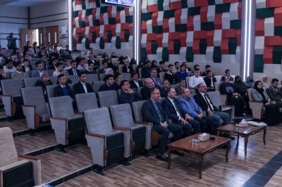 كلية الطب في جامعة الكفيل تقيم محاضرة حول إدارة المسار الطبي للطلبة