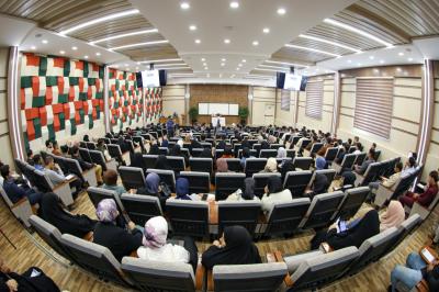 المجمع العلمي يواصل تنظيم فعّاليات المشروع القرآني لطلبة الجامعات