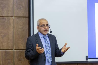 جامعة الكفيل تنظم محاضرة حول جراحة السمنة والمشكلات التي ترافقها