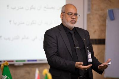 قسم التطوير ينظم دورة حول مهارات المدرب المتقدمة