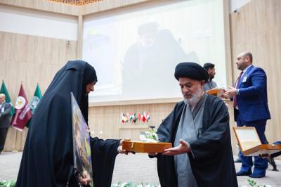 ضمن فعّاليات مهرجان روح النبوّة العالمي السادس.. العتبة العبّاسية تكرّم عدداً من عوائل الشهداء