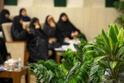 باحثة لبنانية تتناول المنهج النفسي والتربويّ في سيرة السيدة الزهراء (عليها السلام)