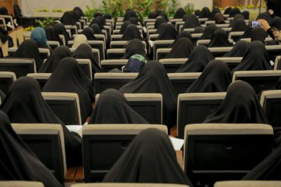 باحثة لبنانية تتناول المنهج النفسي والتربويّ في سيرة السيدة الزهراء (عليها السلام)