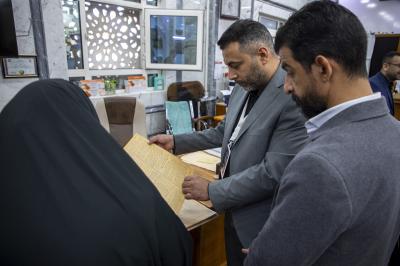 وفد تراثي: العتبة العباسية تمتلك تطوراً علمياً وفنياً في مجال ترميم المخطوطات