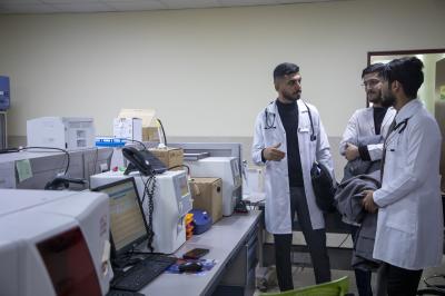 وفد جامعة ديالى يطلع على تقنيات مستشفى الكفيل التخصّصي