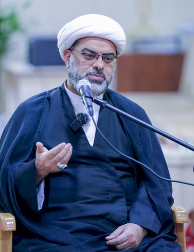 قسم شؤون المعارف يقيم مجلس عزاء في ذكرى استشهاد الإمام الكاظم (عليه السلام)