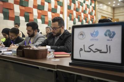 جامعة الكفيل تتأهّل لنصف نهائي مونديال مناظرات الجامعات العراقية