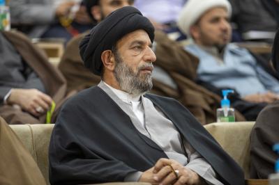 باحث يتناول الجوانب المنسية في سيرة الشيخ البهائي