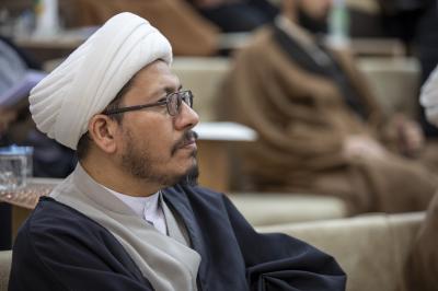 باحث يتناول الجوانب المنسية في سيرة الشيخ البهائي
