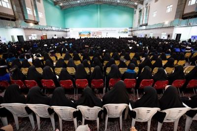 العتبة العباسية: دُفع بنات الكفيل تمثّل الصورة الأنصع والظهور الأمثل للخريجة العراقية