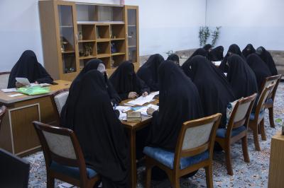 شعبة الخطابة الحسينية تواصل تصحيح أجوبة المشاركات في مسابقة (سبيل المنتظرين)