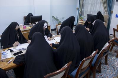 شعبة الخطابة الحسينية تواصل تصحيح أجوبة المشاركات في مسابقة (سبيل المنتظرين)