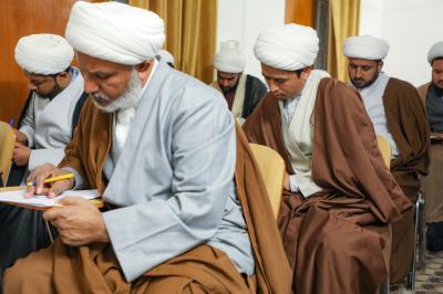 المجمع العلمي يختتمُ دورتين تخصّصيّتين بمادّة علوم القرآن الكريم
